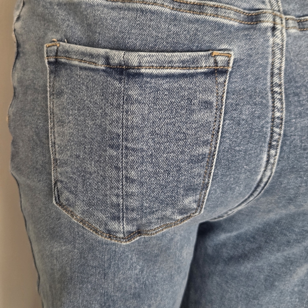 NWT Risen Clean Flare Jeans Size-15/32 - Picture 11 of 16